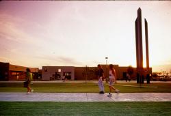 1990 Courtyard