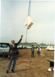 Groundlifting raised bag